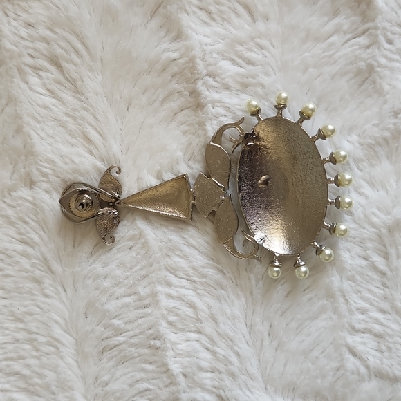 Stunning Pure Silver Earrings - Picture 4 of 6